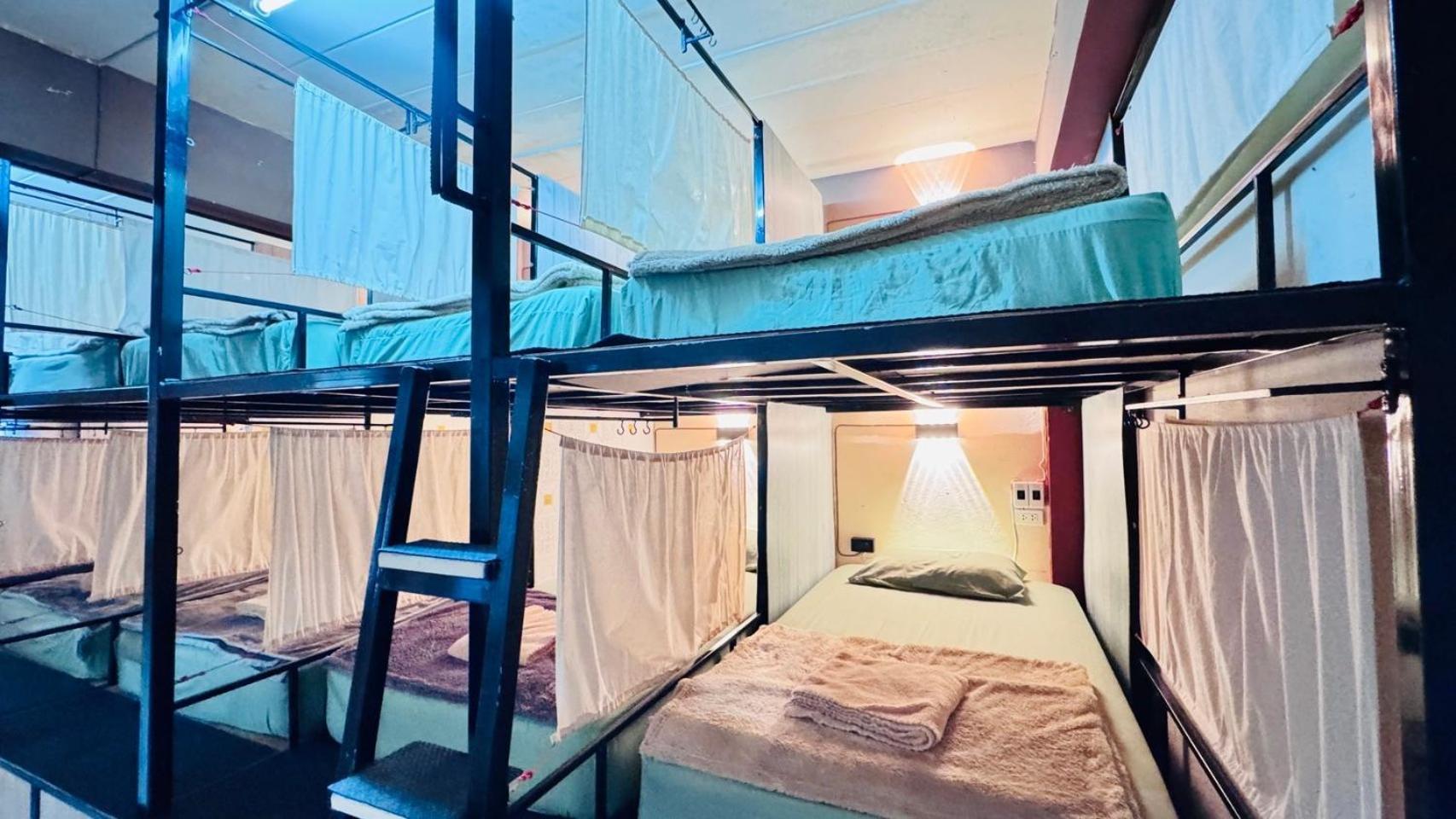 Stay At Moon Hostel 哈林海滩 外观 照片